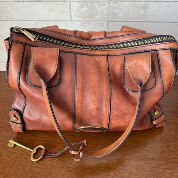 Fossil Handbags - Fossil Brown Leather bag mid sized